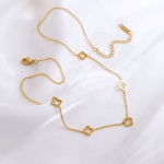 Cloe Clover Pendant Necklace - Pendant Necklaces