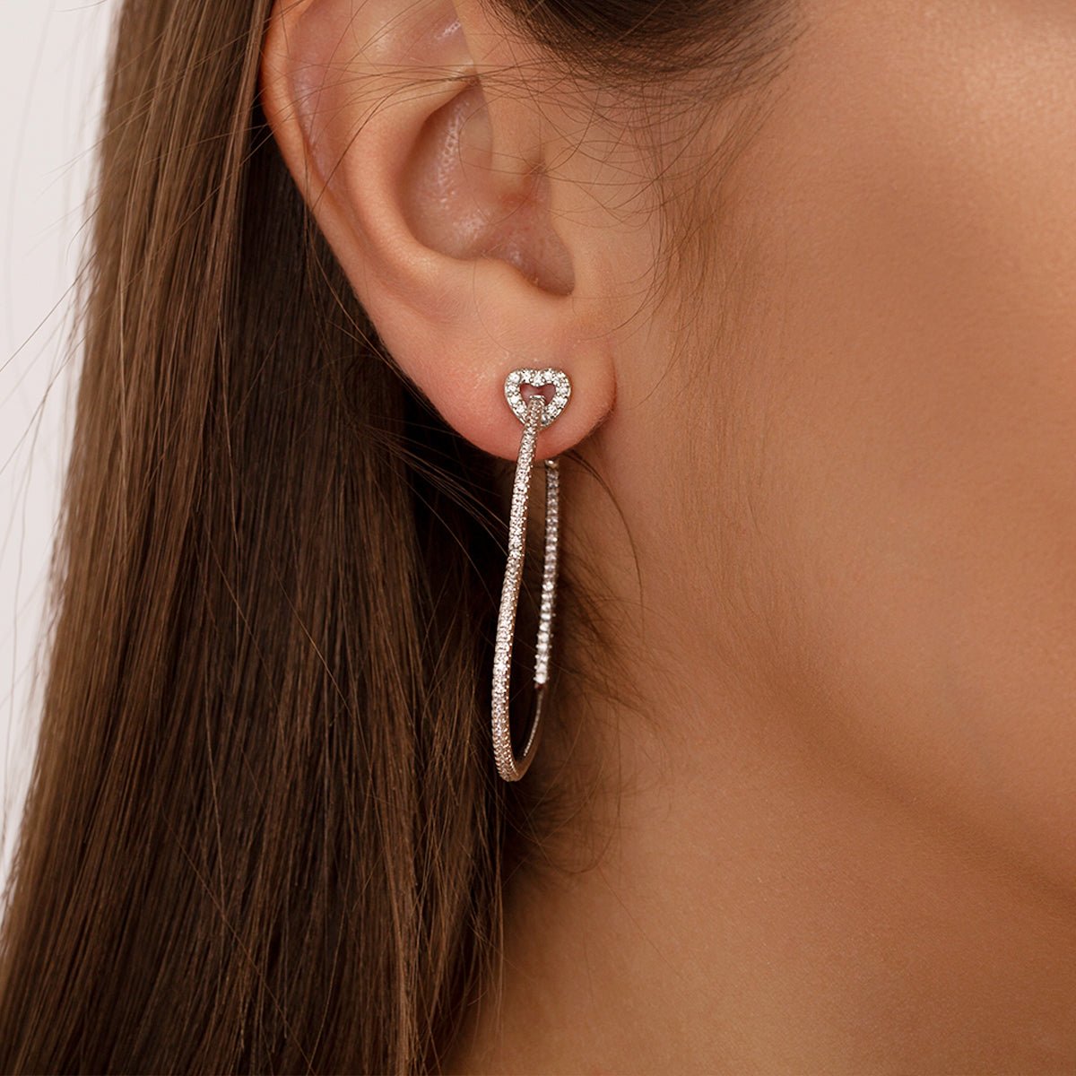 Heart Top Elongated Hoop Earrings with Crystal Pavé - Joyería