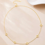 Luna Clover Outline Necklace - Pendant Necklaces
