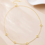 Luna Clover Outline Necklace - Pendant Necklaces
