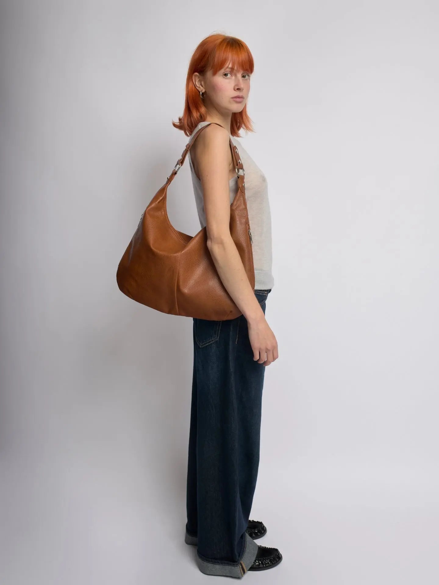 Luxe Leather Hobo Bag with Relaxed Shape – Timeless Design - Women's Shoulder Bag