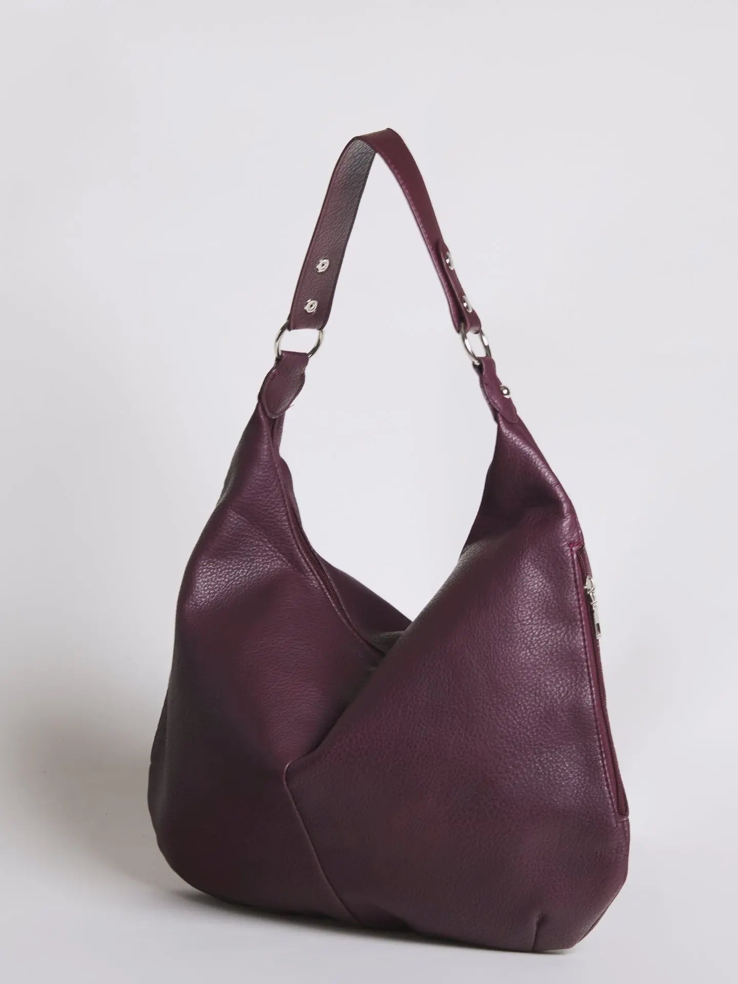 Luxe Leather Hobo Bag with Relaxed Shape – Timeless Design - Women's Shoulder Bag