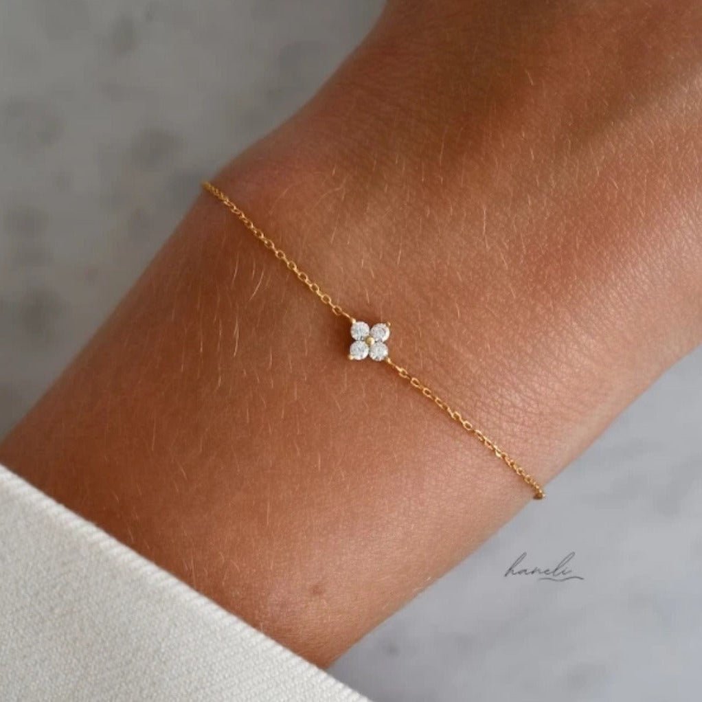 Mia Dainty Crystal Clover Bracelet - Chain & Link Bracelets