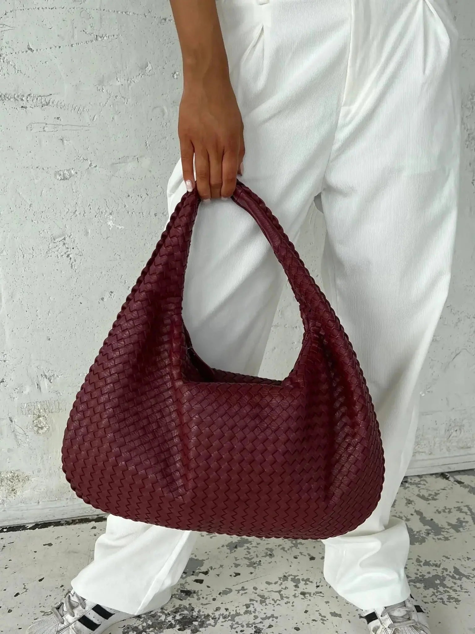 Soft Woven Shoulder Bag – Minimalist Hobo Design with Timeless Appeal - Women's Handbags