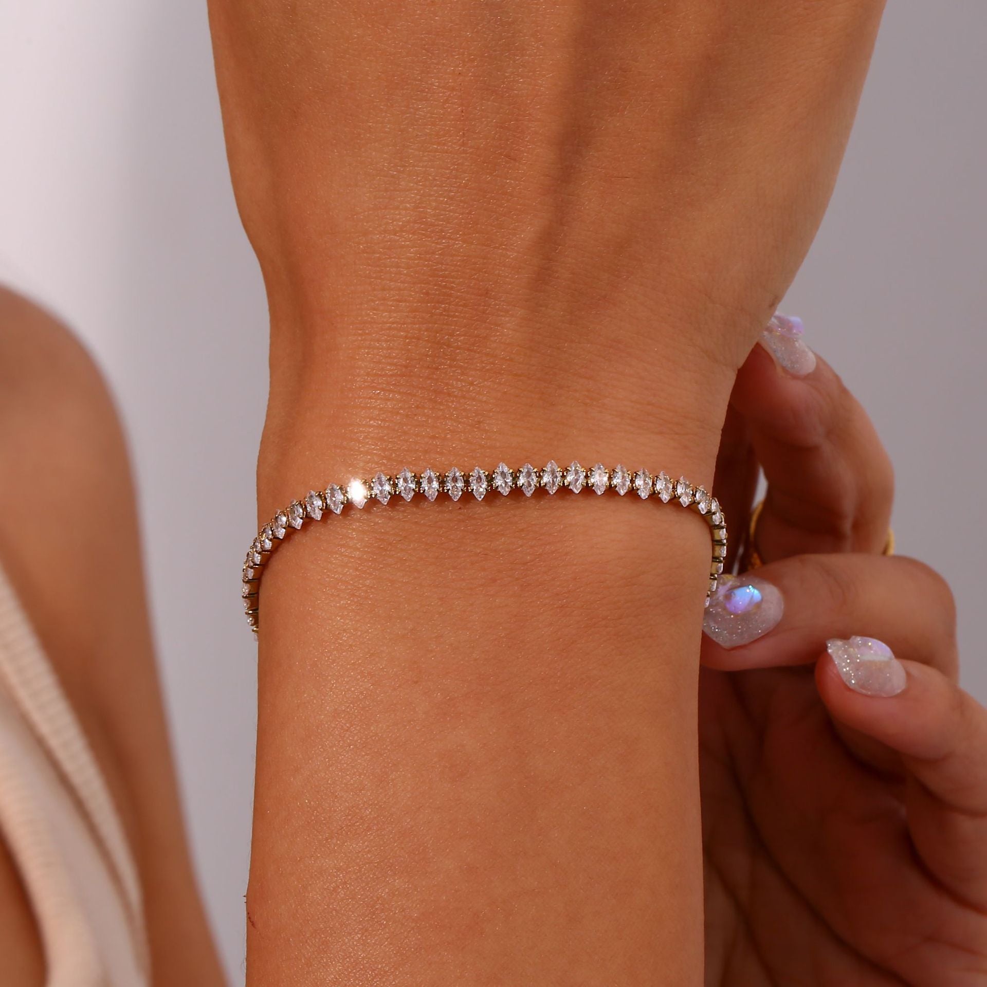 Wisteria Sparkling Diamond Tennis Bracelet - Tennis Bracelets